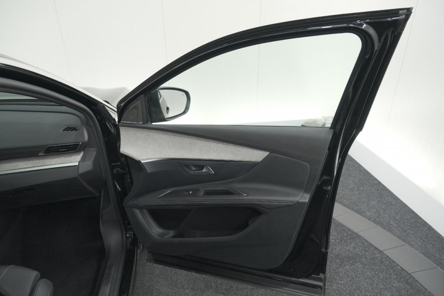 Peugeot 3008 1.2 Hybrid 136 GT | 360 Camera | Adaptieve Cruise Control | Elektronische Kofferklep | Navigatie