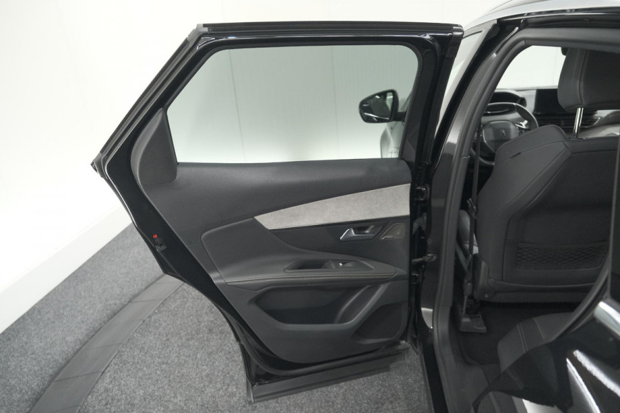 Peugeot 3008 1.2 Hybrid 136 GT | 360 Camera | Adaptieve Cruise Control | Elektronische Kofferklep | Navigatie