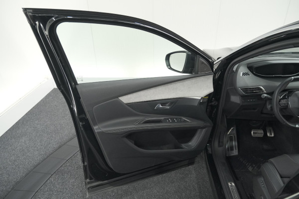 Peugeot 3008 1.2 Hybrid 136 GT | 360 Camera | Adaptieve Cruise Control | Elektronische Kofferklep | Navigatie