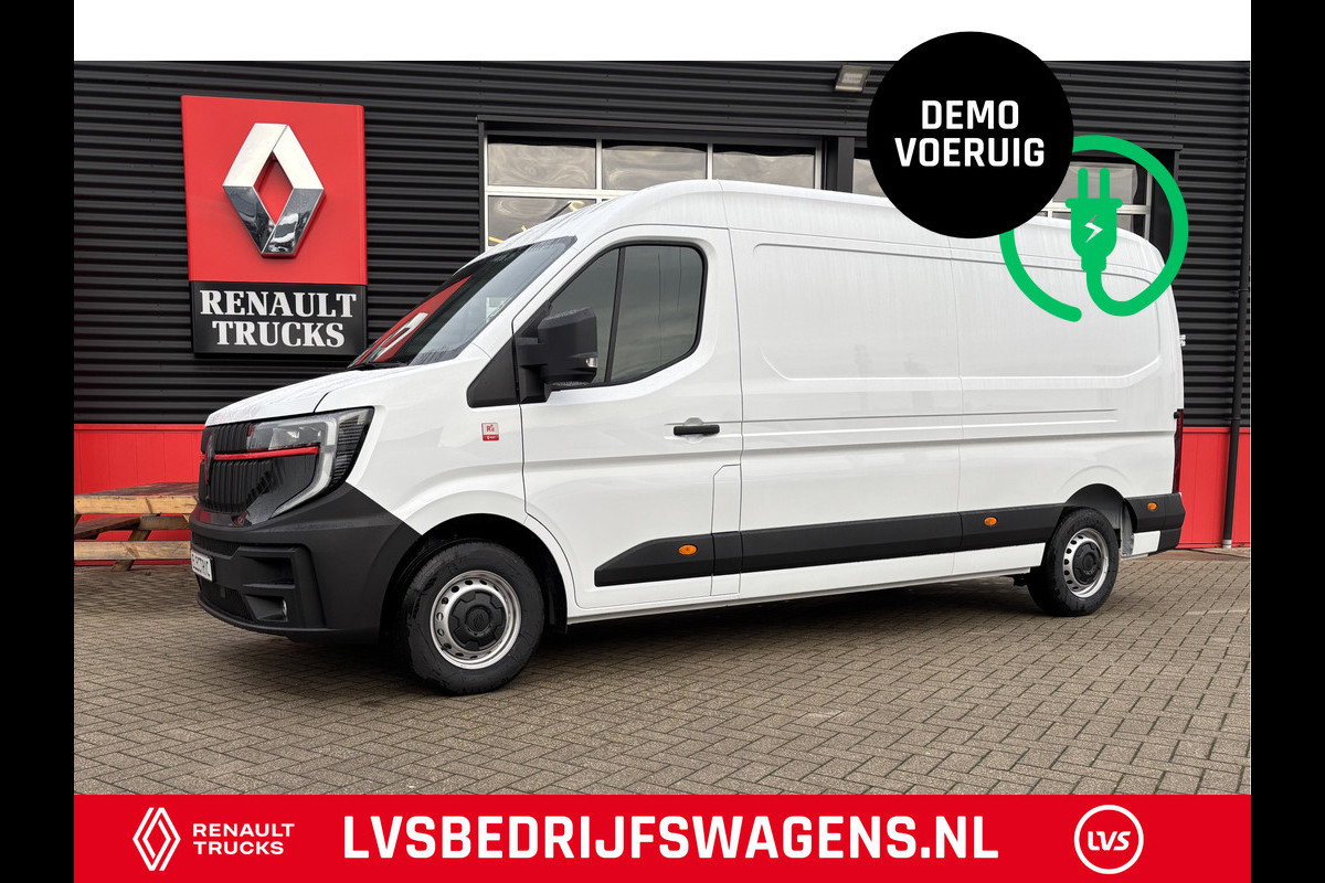Renault Master E-Tech 87 kWh, 130 kW snelladen, L3H2 Demonstratieauto, Laadruimte betimmering, Side-bars, Camera, Trekhaak, Apple carplay Renault Master E-Tech 87 kWh, 130 kW snelladen, L3H2 Demonstratieauto, Laadruimte betimmering, Side-bars, Camera, Trekhaak, Apple carplay