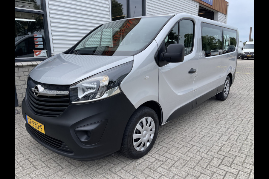 Opel Vivaro Combi 1.6 CDTI 125pk L2H1 BiTurbo ecoFLEX / 9 persoons / vaste prijs rijklaar € 21.950 incl btw bpm / euro 6 diesel / isofix / airco / cruise / navigatie / zilver metallic