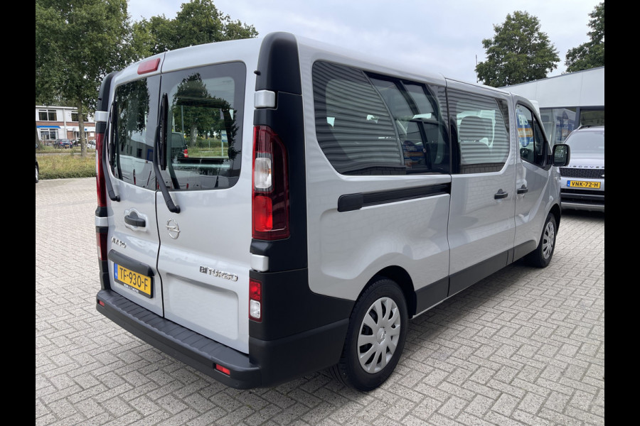 Opel Vivaro Combi 1.6 CDTI 125pk L2H1 BiTurbo ecoFLEX / 9 persoons / vaste prijs rijklaar € 21.950 incl btw bpm / euro 6 diesel / isofix / airco / cruise / navigatie / zilver metallic