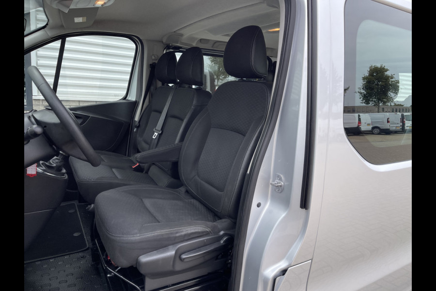 Opel Vivaro Combi 1.6 CDTI 125pk L2H1 BiTurbo ecoFLEX / 9 persoons / vaste prijs rijklaar € 21.950 incl btw bpm / euro 6 diesel / isofix / airco / cruise / navigatie / zilver metallic