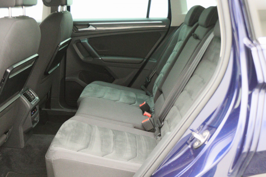 Volkswagen Tiguan 1.4 TSI ACT Highline R-Line Virtual Cockpit, ACC, Apple Carplay, Camera, DAB, Trekhaak, 19"