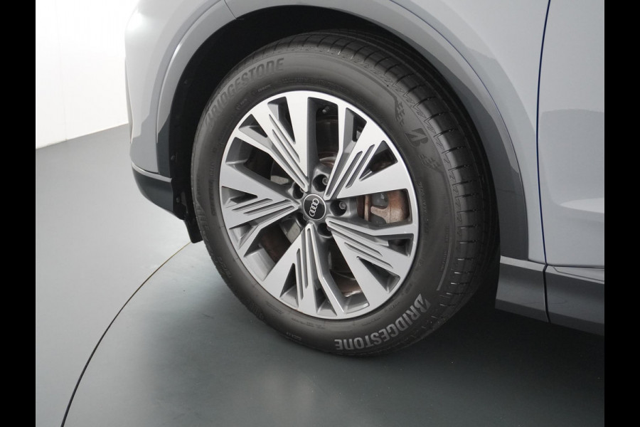 Audi Q4 e-tron 50 quattro Advanced edition 77 kWh VAN: 42.900,- VOOR: 38.877,- UW HERFSTVOORDEEL: 4.023,- MEMORY SEAT | ELEK. TREKHAAK | LEDER