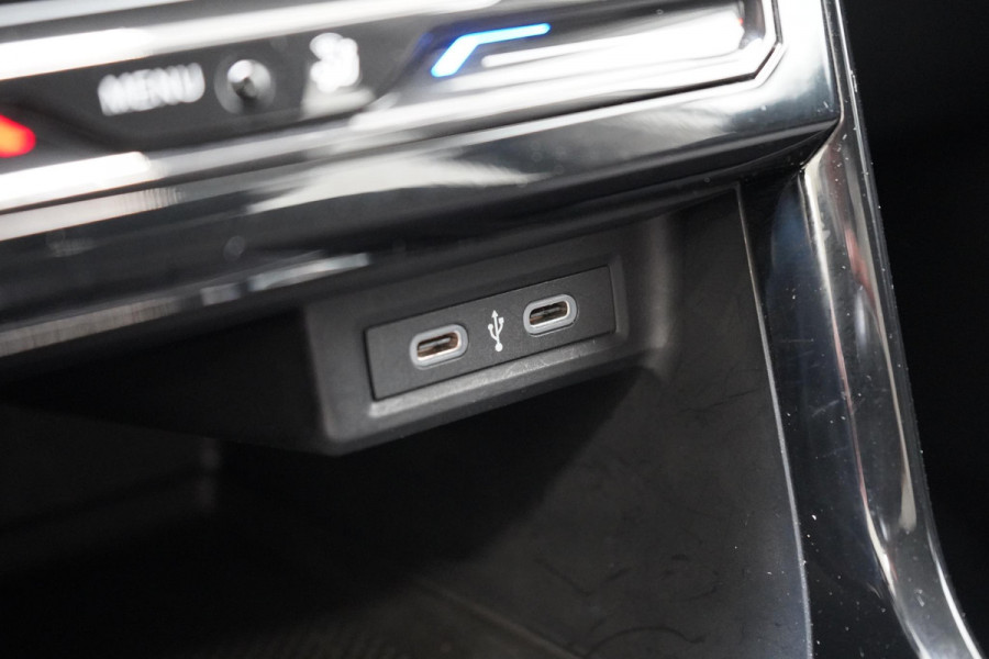 Volkswagen T-Cross 1.0 TSI 95pk Life Edition | Parkeersensoren | Climate control | Apple Carplay | Hoge instap |