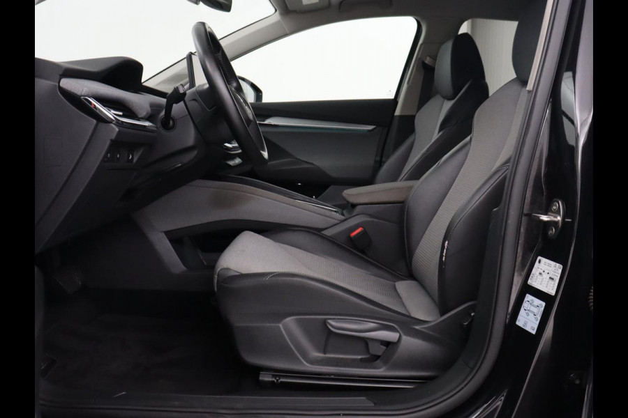 Škoda ENYAQ iV 60 | Camera | Carplay | Keyless | Half leder | Navigatie | Full LED | Climate control | Cruise control | Parkeerhulp | Getint glas