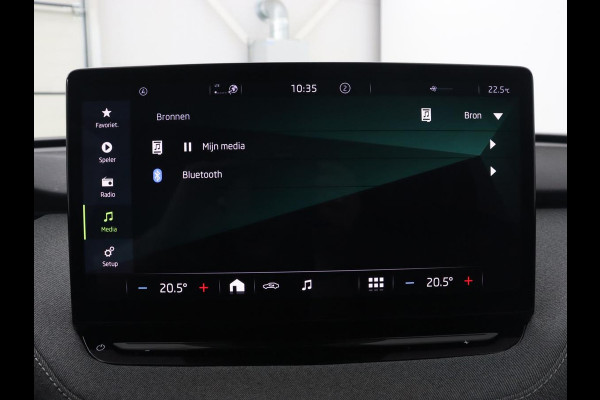 Škoda ENYAQ iV 60 | Camera | Carplay | Keyless | Half leder | Navigatie | Full LED | Climate control | Cruise control | Parkeerhulp | Getint glas