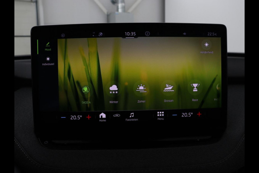 Škoda ENYAQ iV 60 | Camera | Carplay | Keyless | Half leder | Navigatie | Full LED | Climate control | Cruise control | Parkeerhulp | Getint glas