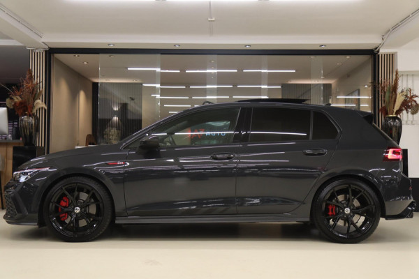 Volkswagen Golf 2.0 TSI GTI PANO / CARPLAY / H&K / CAM / VOL