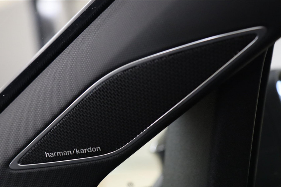 Volkswagen Golf 2.0 TSI GTI PANO / CARPLAY / H&K / CAM / VOL