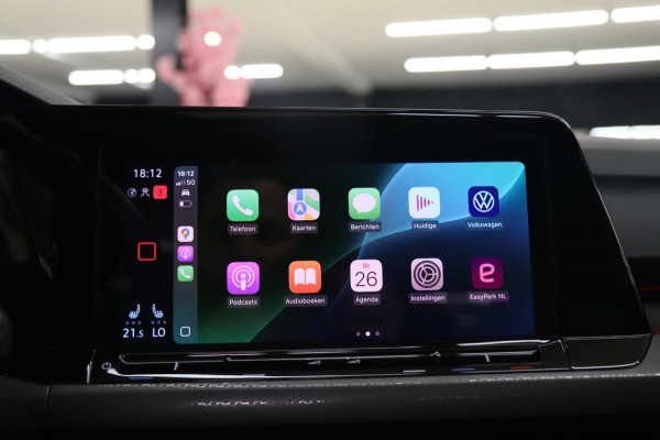 Volkswagen Golf 2.0 TSI GTI PANO / CARPLAY / H&K / CAM / VOL