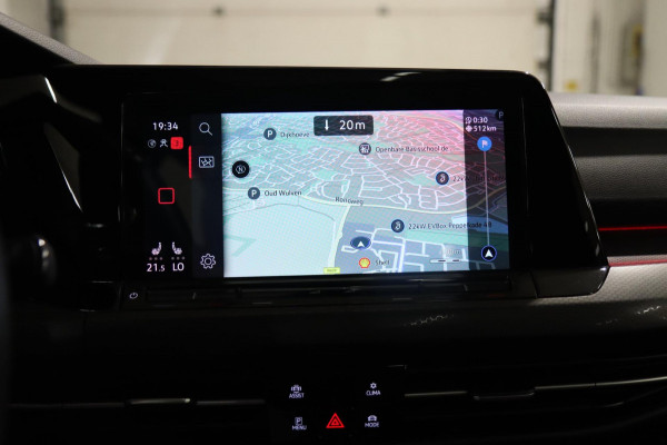 Volkswagen Golf 2.0 TSI GTI PANO / CARPLAY / H&K / CAM / VOL