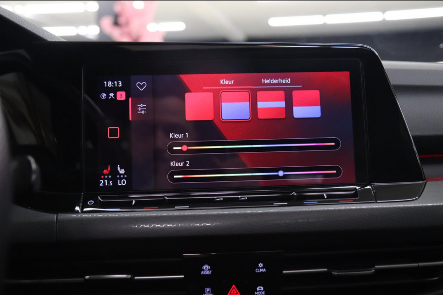 Volkswagen Golf 2.0 TSI GTI PANO / CARPLAY / H&K / CAM / VOL