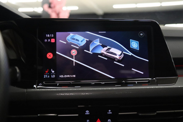 Volkswagen Golf 2.0 TSI GTI PANO / CARPLAY / H&K / CAM / VOL