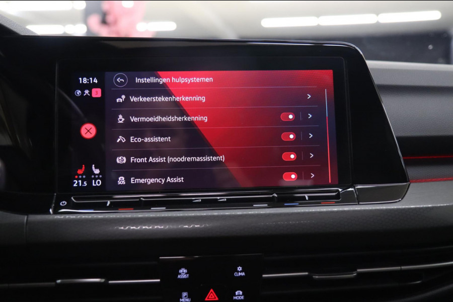 Volkswagen Golf 2.0 TSI GTI PANO / CARPLAY / H&K / CAM / VOL