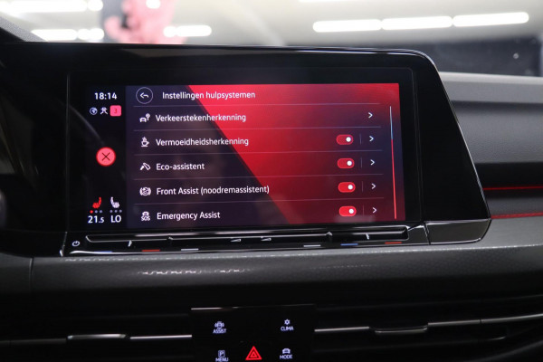 Volkswagen Golf 2.0 TSI GTI PANO / CARPLAY / H&K / CAM / VOL
