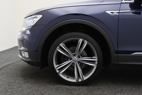 Volkswagen Tiguan 1.4 TSI ACT Highline R-Line Virtual Cockpit, ACC, Apple Carplay, Camera, DAB, Trekhaak, 19"