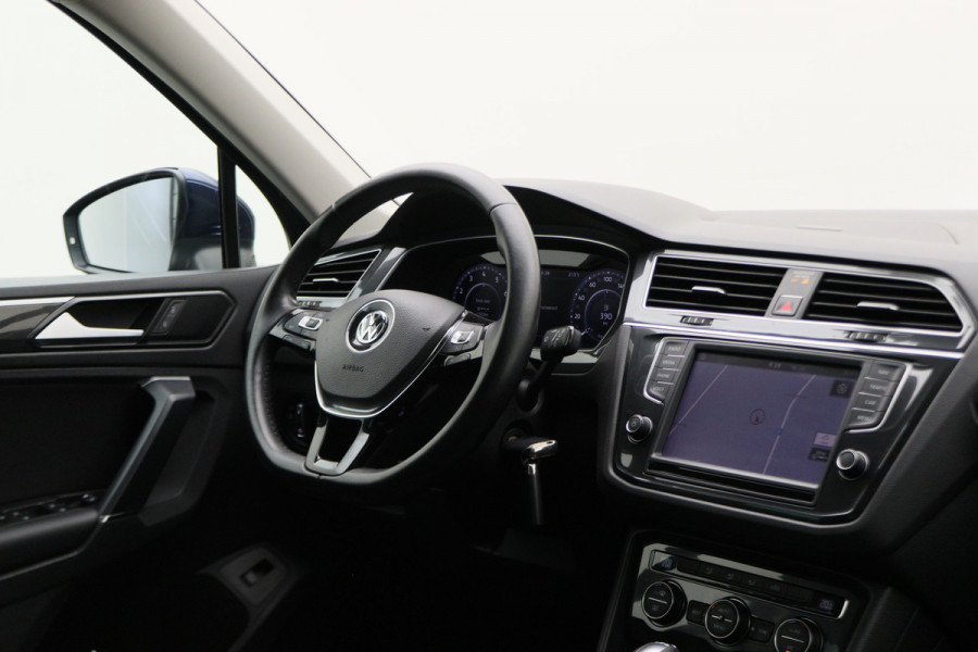 Volkswagen Tiguan 1.4 TSI ACT Highline R-Line Virtual Cockpit, ACC, Apple Carplay, Camera, DAB, Trekhaak, 19"