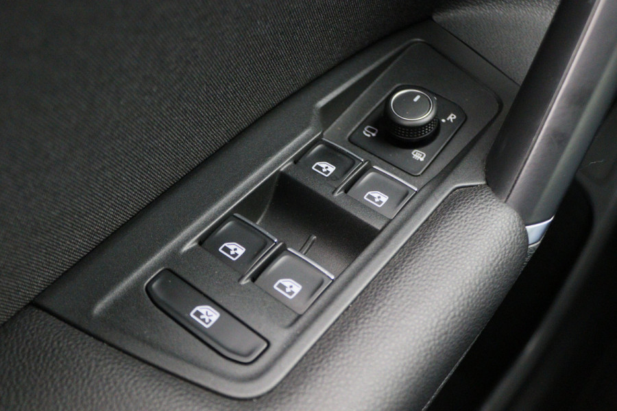 Volkswagen Tiguan 1.4 TSI ACT Highline R-Line Virtual Cockpit, ACC, Apple Carplay, Camera, DAB, Trekhaak, 19"
