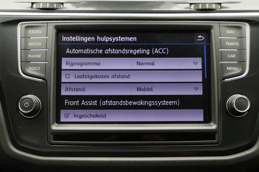 Volkswagen Tiguan 1.4 TSI ACT Highline R-Line Virtual Cockpit, ACC, Apple Carplay, Camera, DAB, Trekhaak, 19"