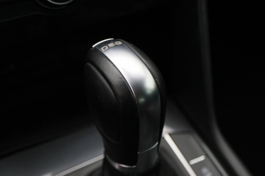 Volkswagen Tiguan 1.4 TSI ACT Highline R-Line Virtual Cockpit, ACC, Apple Carplay, Camera, DAB, Trekhaak, 19"