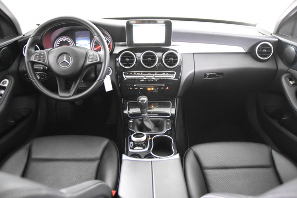 Mercedes-Benz C-Klasse 180 CDI Premium Plus *Leer*Navigatie*PDC*