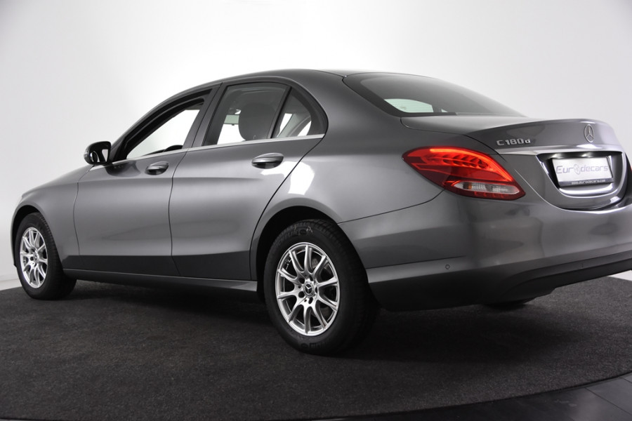 Mercedes-Benz C-Klasse 180 CDI Premium Plus *Leer*Navigatie*PDC*