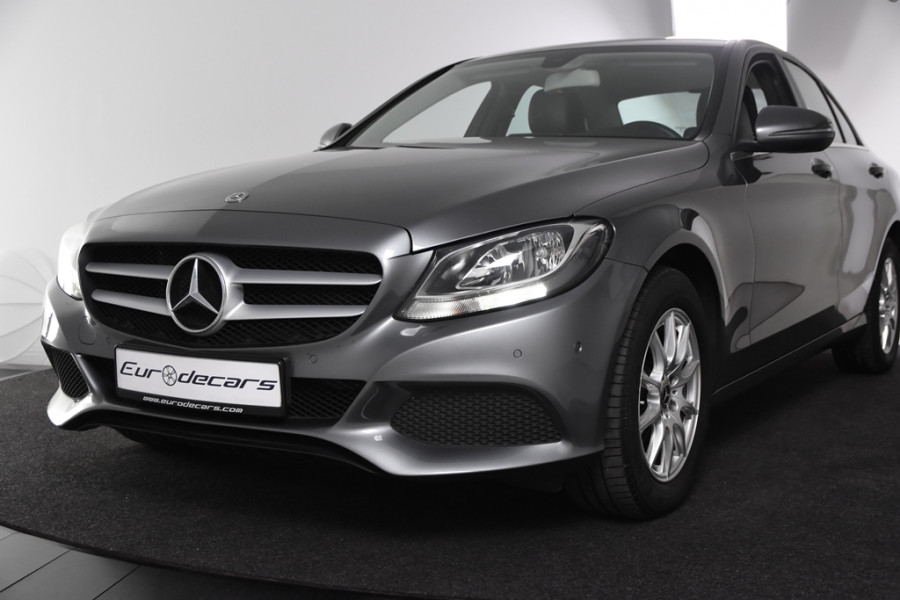 Mercedes-Benz C-Klasse 180 CDI Premium Plus *Leer*Navigatie*PDC*