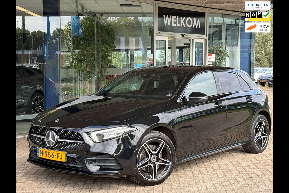 Mercedes-Benz A-Klasse 250 e AMG Night Limited Sfeer|Camera|Dealer Onderhouden Mercedes-Benz A-Klasse 250 e AMG Night Limited Sfeer|Camera|Dealer Onderhouden