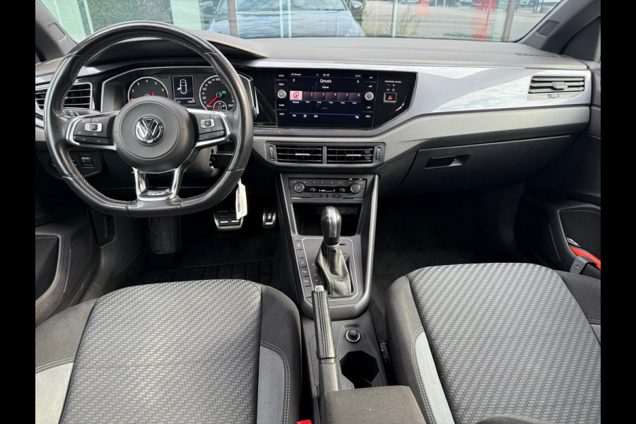 Volkswagen Polo 1.0 TSI Highline Business R - Automaat - Navi - Climate - Org.NL