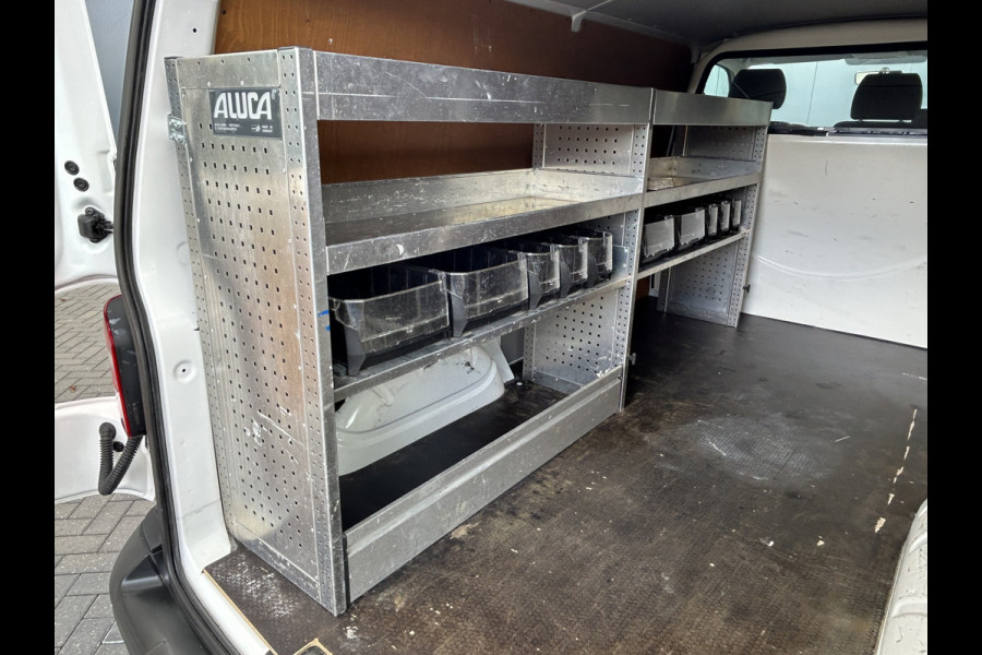 Volkswagen Transporter 2.0 TDI 102 PK / L2H1 / 1e EIG. / ALUCA INRICHTING / IMPERIAAL / TREKHAAK / AIRCO / CRUISE / BLUETOOTH / 3-ZITS