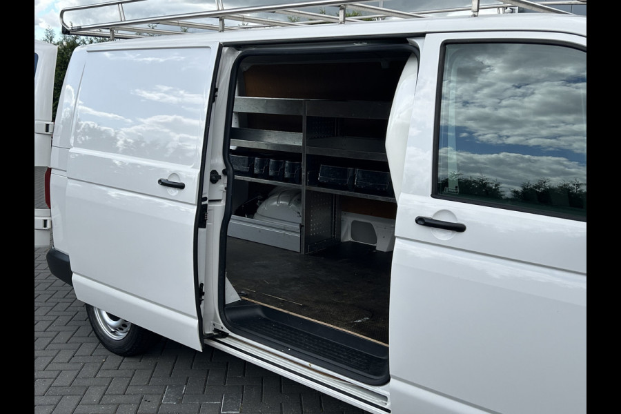 Volkswagen Transporter 2.0 TDI 102 PK / L2H1 / 1e EIG. / ALUCA INRICHTING / IMPERIAAL / TREKHAAK / AIRCO / CRUISE / BLUETOOTH / 3-ZITS