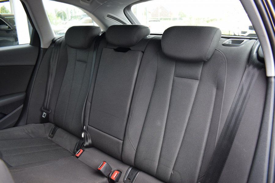 Audi A4 Avant 1.4 TFSI Design Pro Line | Trekhaak Afn. | Stoelverw. | Climate | Cruise