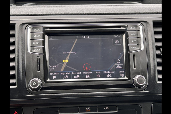 Volkswagen Transporter 2.0 TDI 150 PK / L2H1 / 1e EIG. / AIRCO / NAVI / 2X SCHUIFDEUR / 3-ZITS / TREKHAAK / INRICHTING / CAMERA / BLUETOOTH