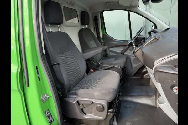 Ford Transit Custom 2.0 TDCI 131 PK E6 / L2H1 / 1e EIG. / 2.6 TONS TREKHAAK / AIRCO / CRUISE / NAVI / PDC