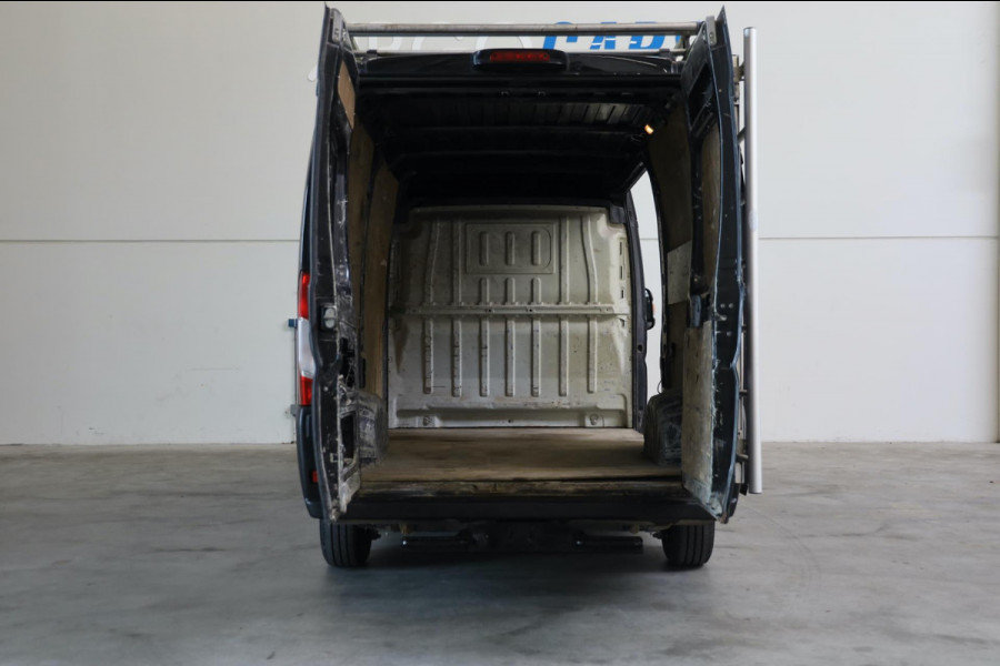 Fiat Ducato 2.3 MultiJet L2/H2 150PK LEDER CLIMA/AIRCO CAMERA CRUISE CONTROL ZWART TREKHAAK IMPERIAAL LEASE V/A €99,- pm INRUILMOG