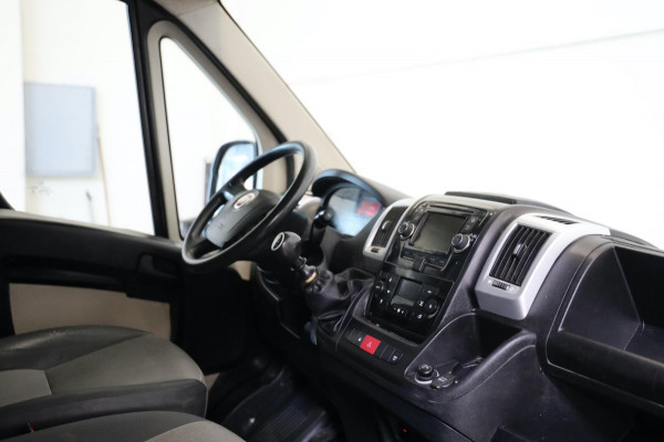 Fiat Ducato 2.3 MultiJet L2/H2 150PK LEDER CLIMA/AIRCO CAMERA CRUISE CONTROL ZWART TREKHAAK IMPERIAAL LEASE V/A €99,- pm INRUILMOG