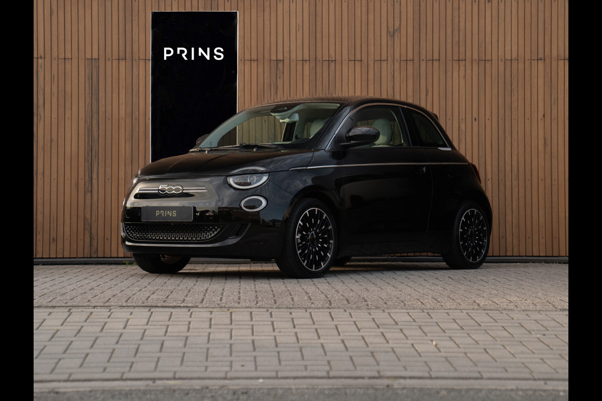 Fiat 500 La Prima 42 kWh | Pano-dak | Camera Fiat 500 La Prima 42 kWh | Pano-dak | Camera
