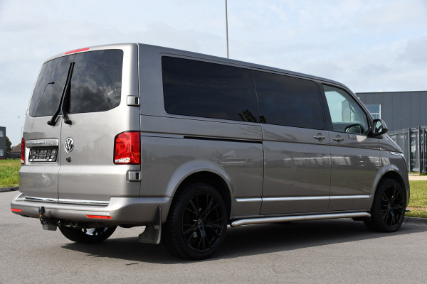 Volkswagen Transporter 2.0 TDI L2H1 32 DC Caravelle Full Options! Virtual, Adaptieve Cruise, Camera, Carplay, LED, Automaat, 2 x Schuifdeur, Clima, Uniek! Bulli, Highline