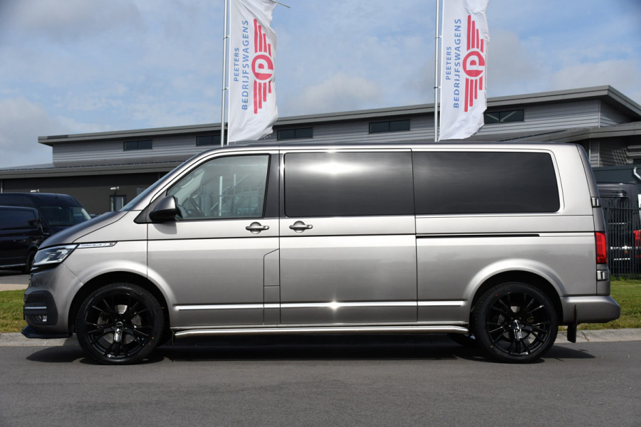 Volkswagen Transporter 2.0 TDI L2H1 32 DC Caravelle Full Options! Virtual, Adaptieve Cruise, Camera, Carplay, LED, Automaat, 2 x Schuifdeur, Clima, Uniek! Bulli, Highline