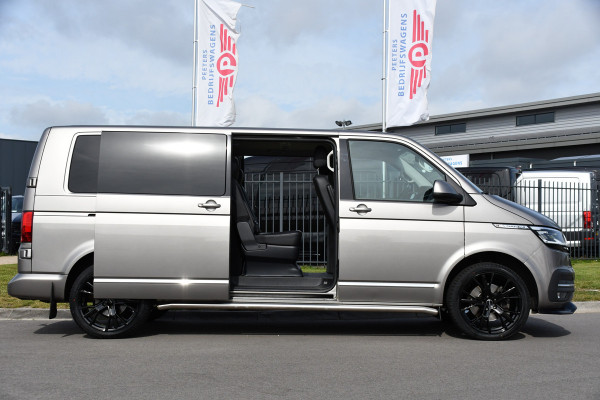 Volkswagen Transporter 2.0 TDI L2H1 32 DC Caravelle Full Options! Virtual, Adaptieve Cruise, Camera, Carplay, LED, Automaat, 2 x Schuifdeur, Clima, Uniek! Bulli, Highline