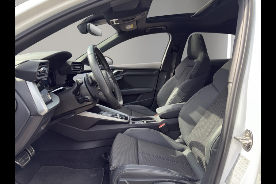 Audi A3 Sportback 45 TFSI e S-Line Pano B&O Matrix Carplay