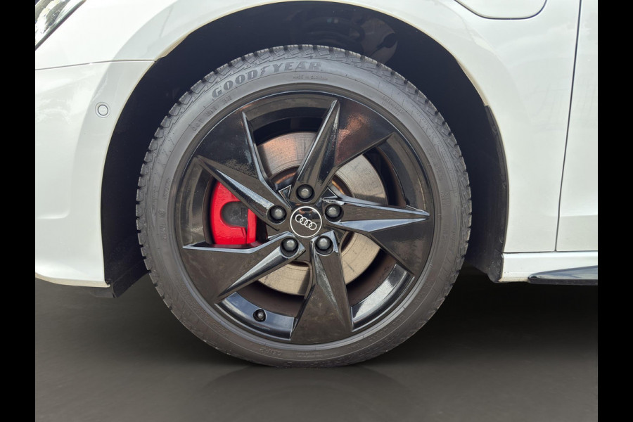 Audi A3 Sportback 45 TFSI e S-Line Pano B&O Matrix Carplay