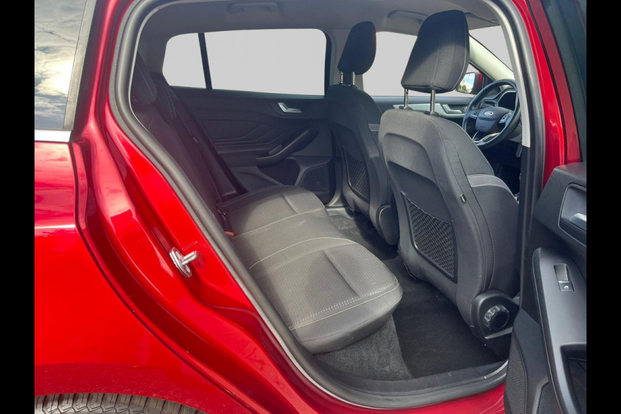 Ford FOCUS Wagon 1.0 EcoBoost Trend Edition Business | Trekhaak |