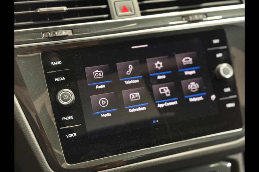 Volkswagen Tiguan 1.5 TSI 3x R-Line | Pano | Leer | Memory | ACC | Side Assist |Keyless Volkswagen Tiguan 1.5 TSI 3x R-Line | Pano | Leer | Memory | ACC | Side Assist |Keyless