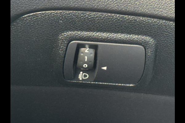 Renault Grand Scénic 1.3 TCe Limited - Automaat I Navigatie I Airco I Achteruitrij Camera I LED/PDC I Dealer onderhouden