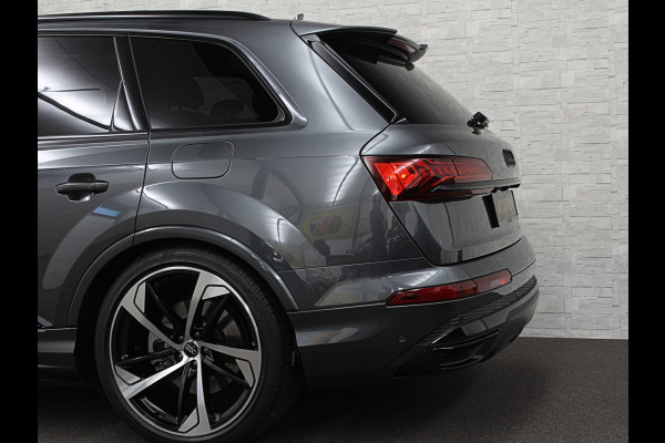 Audi Q7 TFSI e 381PK S-Line | 360 Camera | RS-Leder | Laser-LED | BTW | ACC | Head-Up | Panorama | Keyless-Entry | Luchtvering | Memory | Lane & Side assist | Sportstoelen | Black optic | Bovag Garantie.
