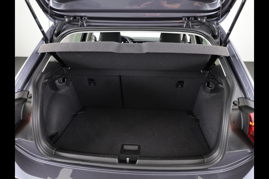 Volkswagen Polo 1.0 TSI Life Edition 95 pk Automaat (DSG) | Verlengde garantie | Navigatie via App | Parkeersensoren | Keyless | Stoelverwarming |