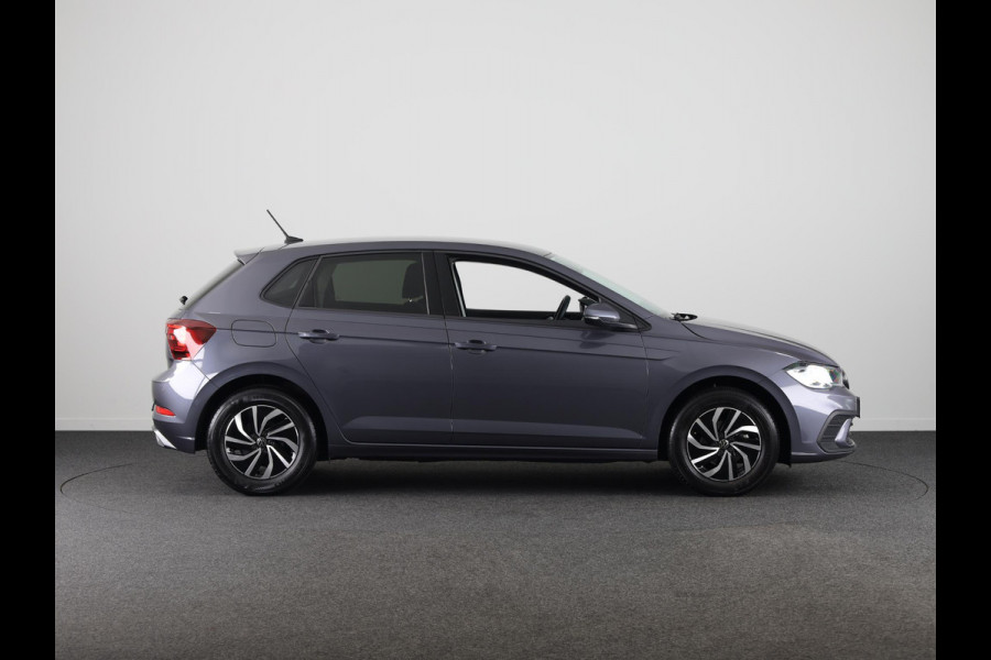 Volkswagen Polo 1.0 TSI Life Edition 95 pk Automaat (DSG) | Verlengde garantie | Navigatie via App | Parkeersensoren | Keyless | Stoelverwarming |